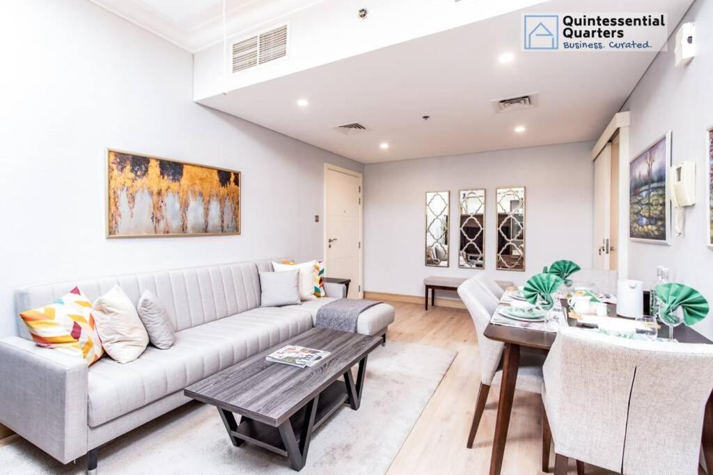 Downtown Cozy Home + Partitioned Living Room Ντουμπάι Εξωτερικό φωτογραφία